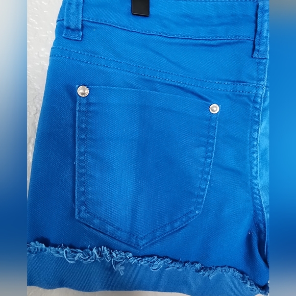 Tinseltown Blue Shorts - Picture 6 of 6